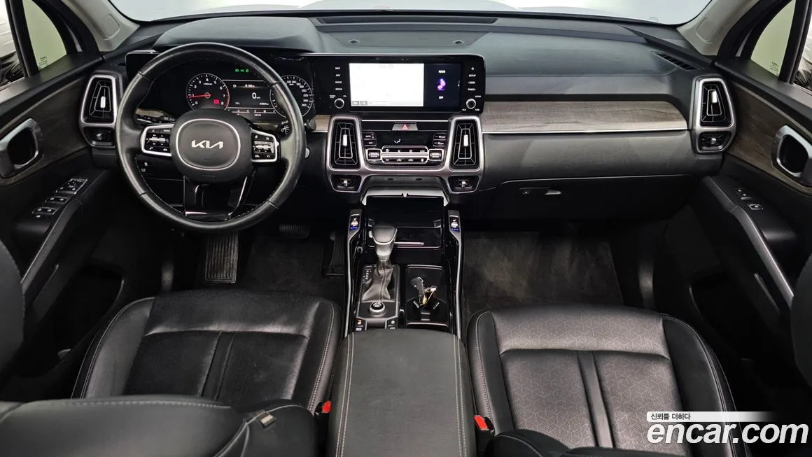Kia Sorento — фото 10