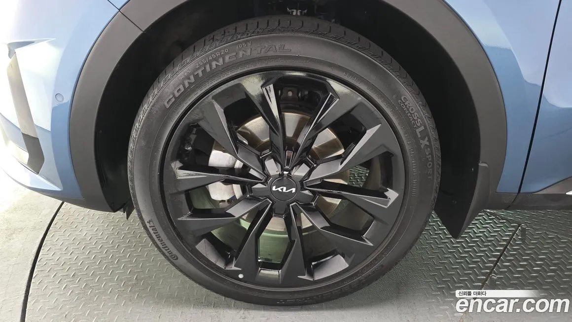 Kia Sorento — фото 6