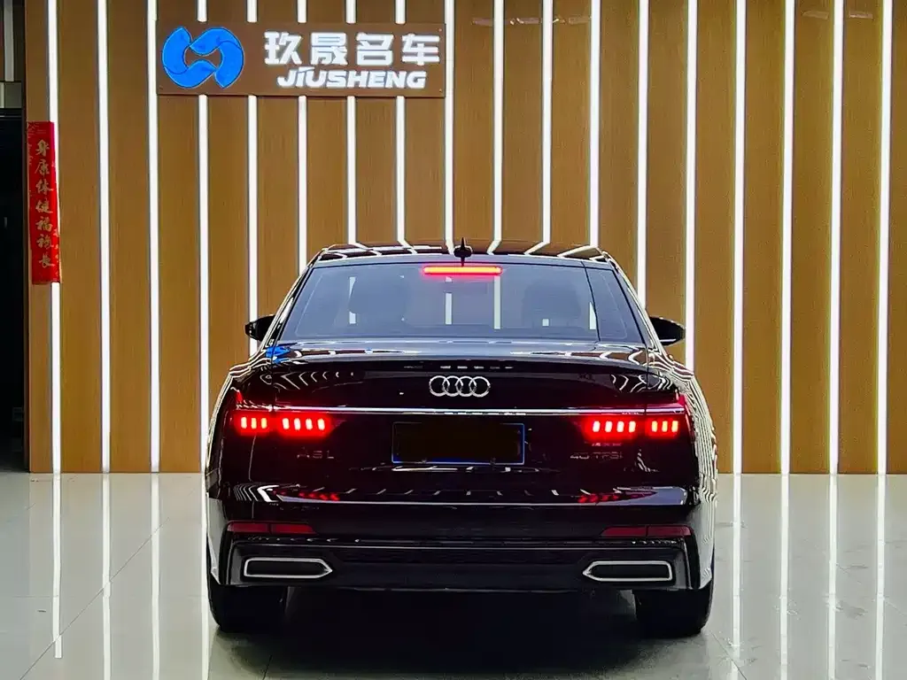 Audi A6L — фото 7