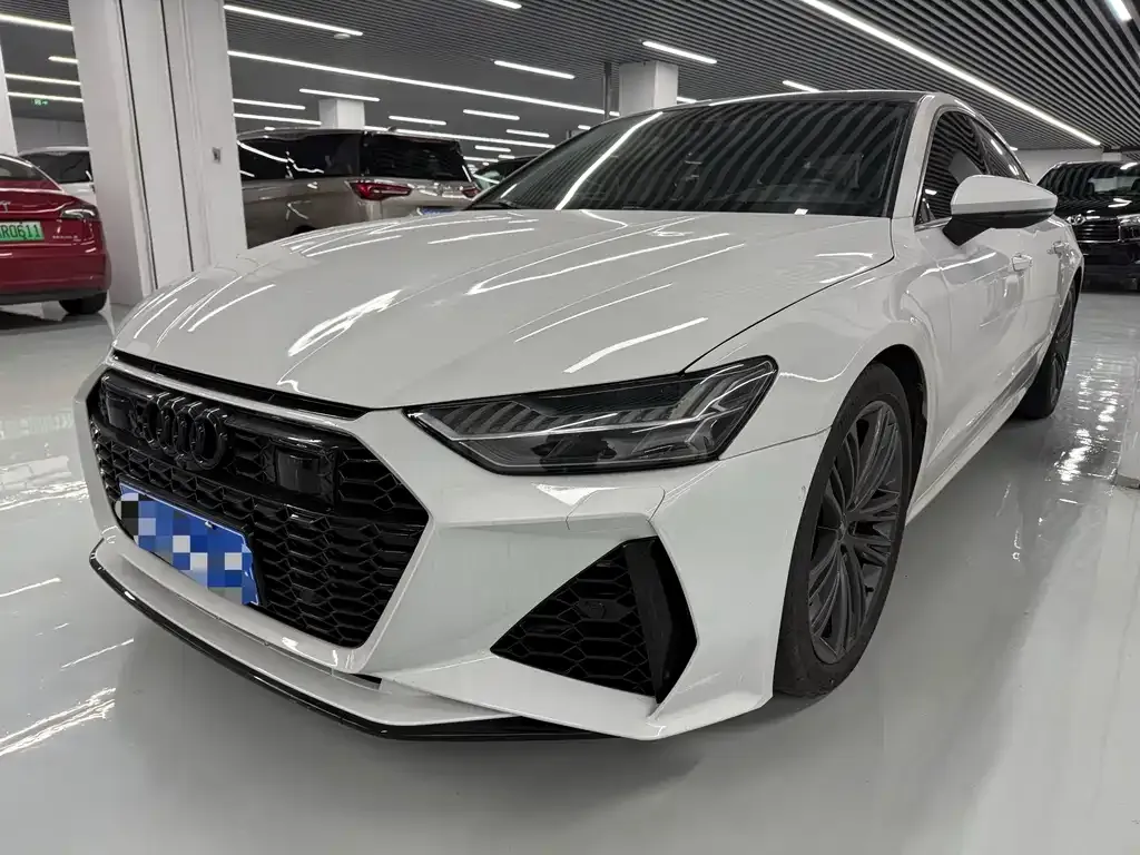 Audi A7 — фото 1