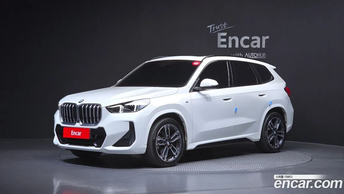 BMW X1 — фото 1
