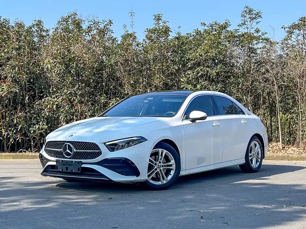Mercedes-Benz A-Class — фото 1