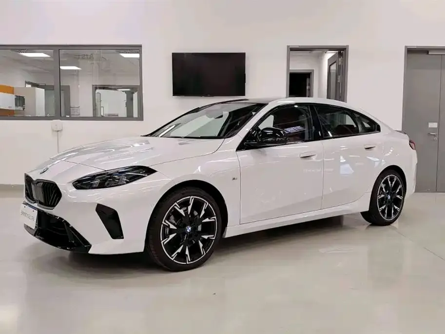 BMW 2 Series — фото 1