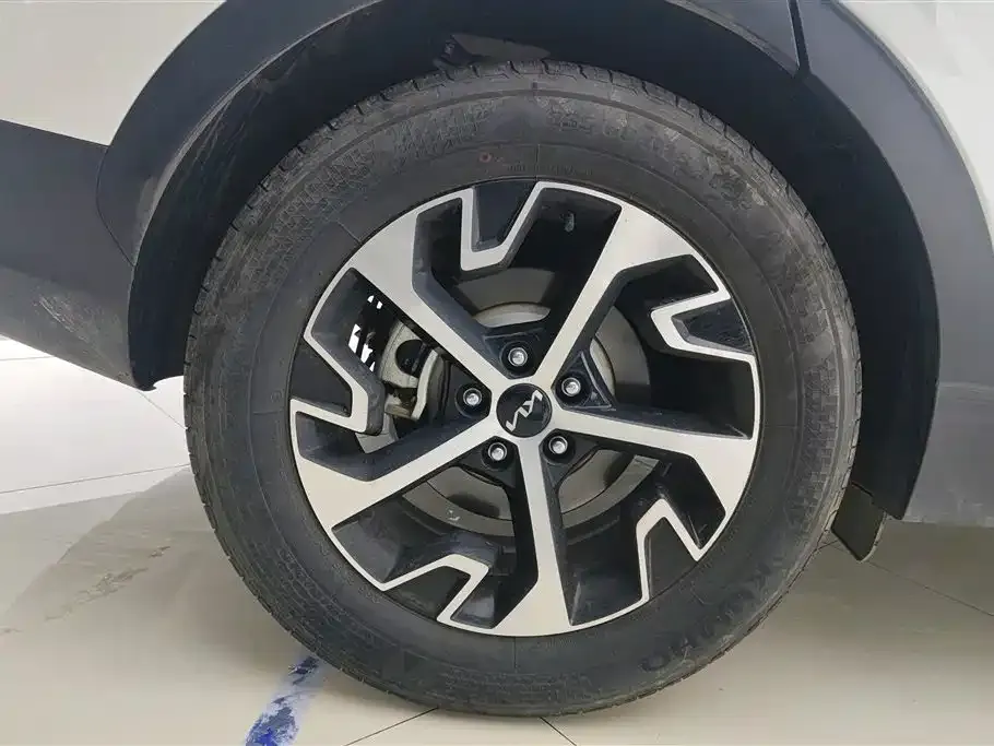 Kia Sportage — фото 10