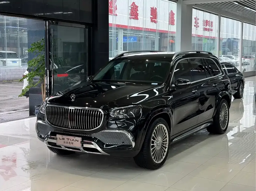 Mercedes-Benz GLS — фото 1
