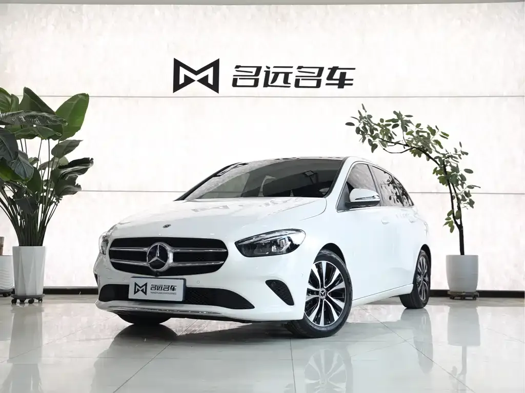 Mercedes-Benz B-Class — фото 1