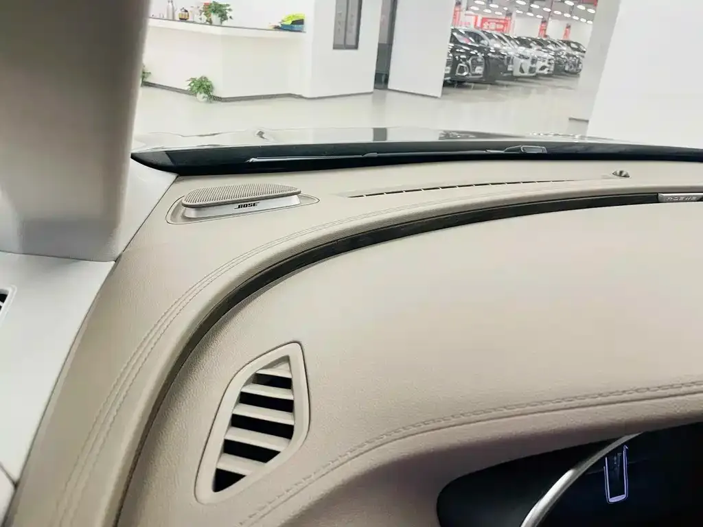 Roewe iMAX8 — фото 8