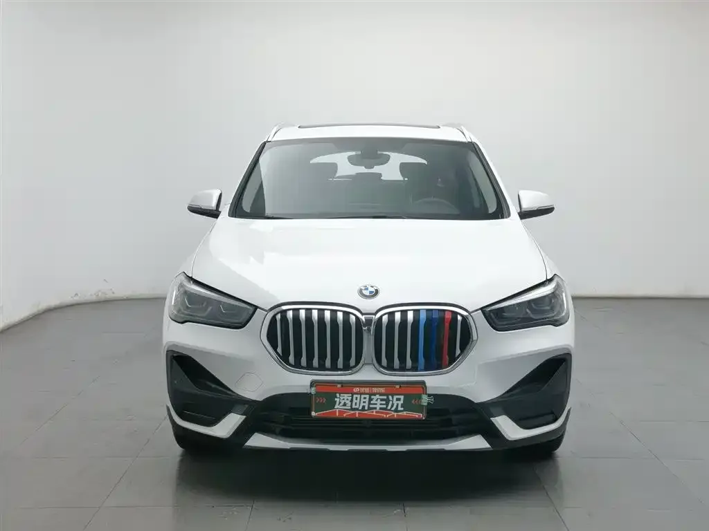 BMW X1 — фото 5