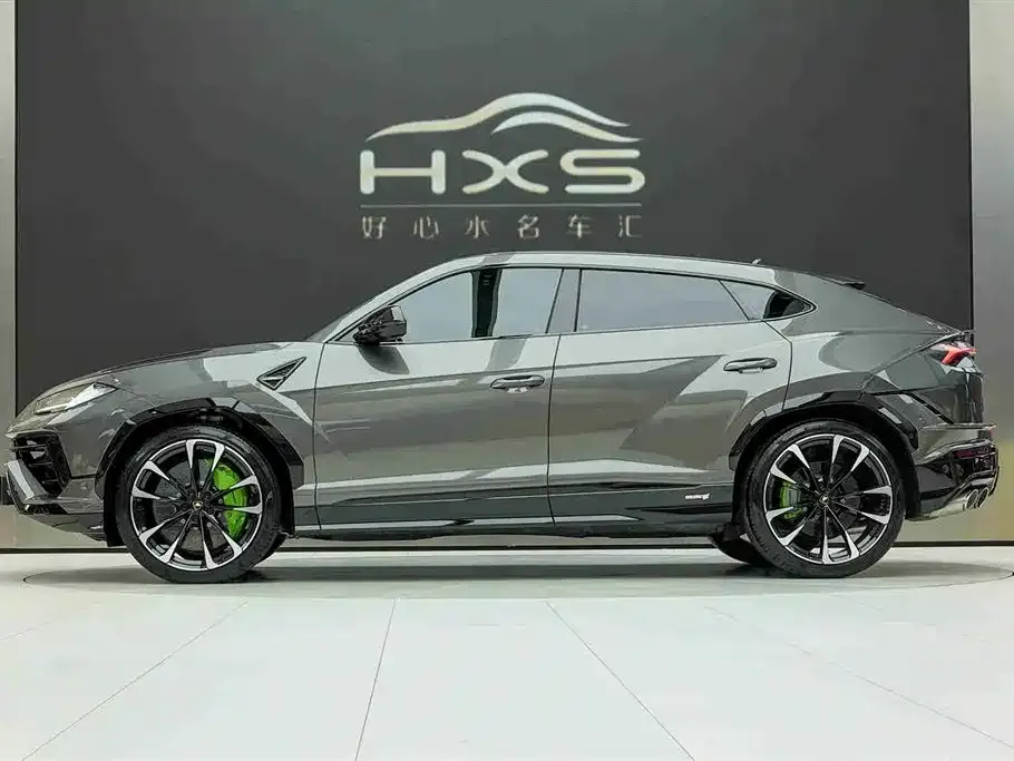 Lamborghini Urus — фото 10