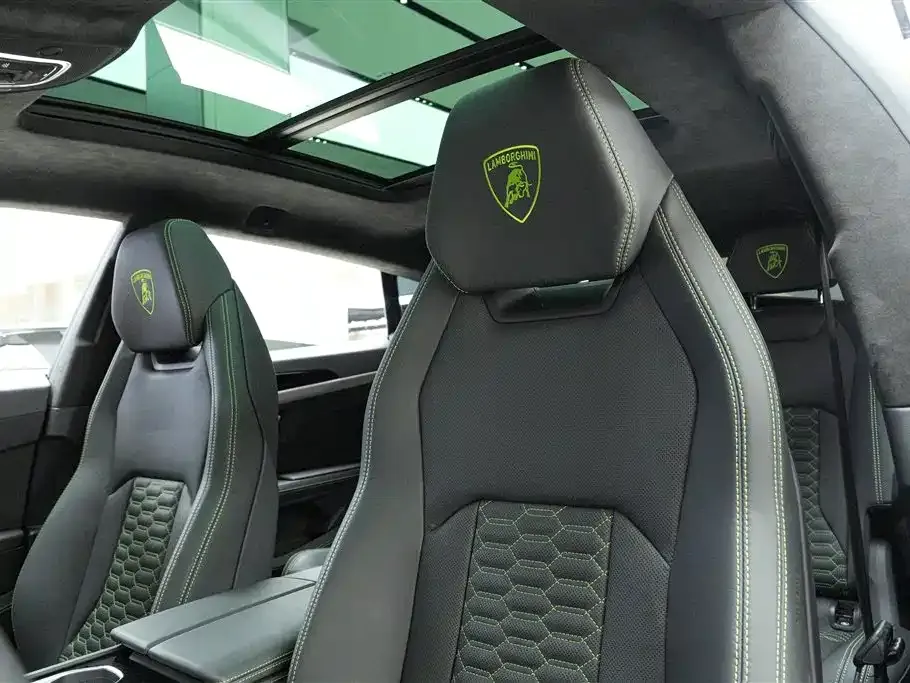 Lamborghini Urus — фото 6