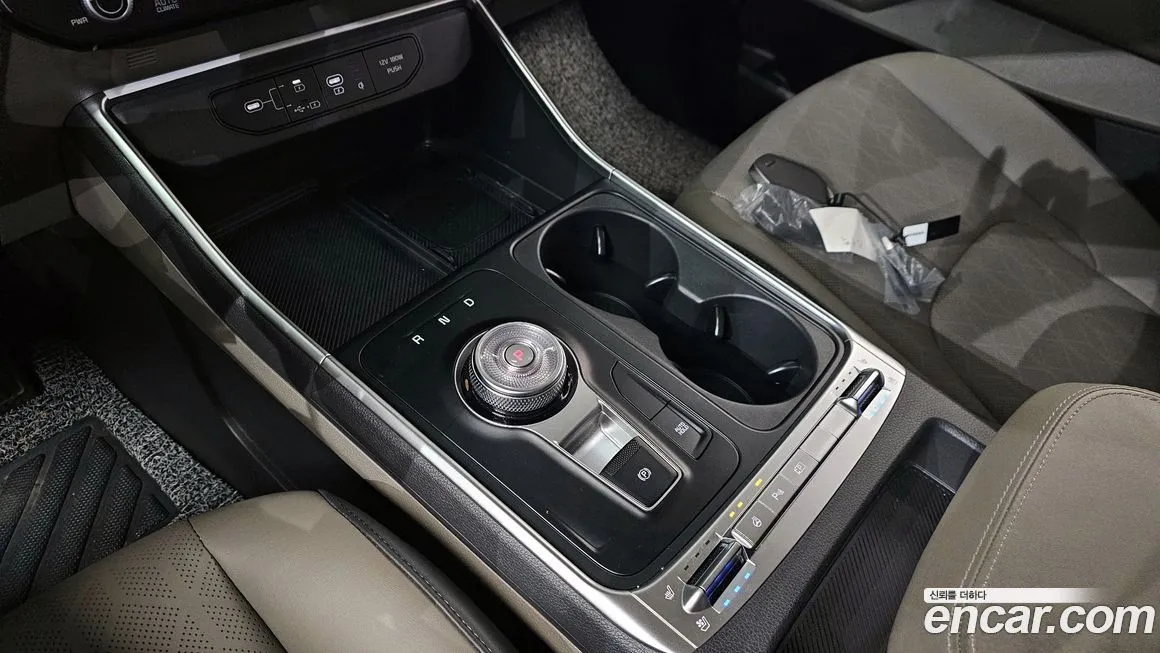 Kia Carnival — фото 10