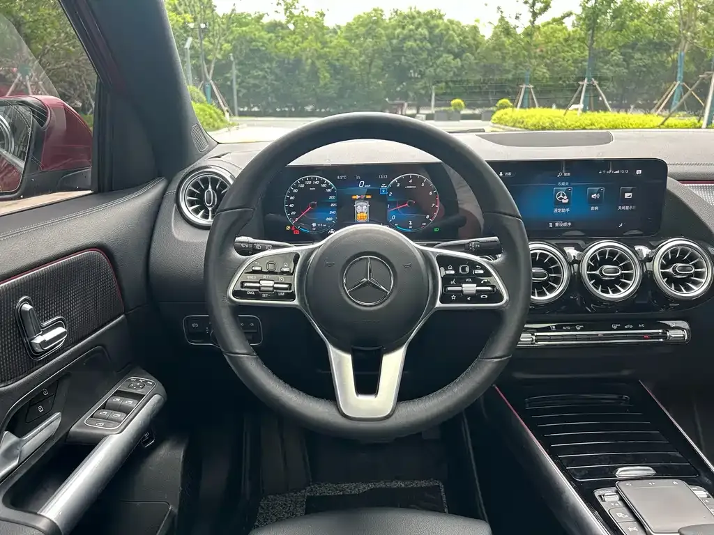 Mercedes-Benz GLA — фото 5