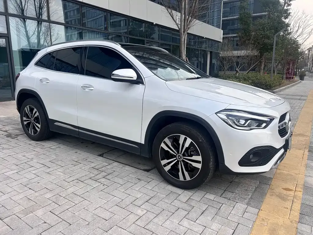 Mercedes-Benz GLA — фото 4