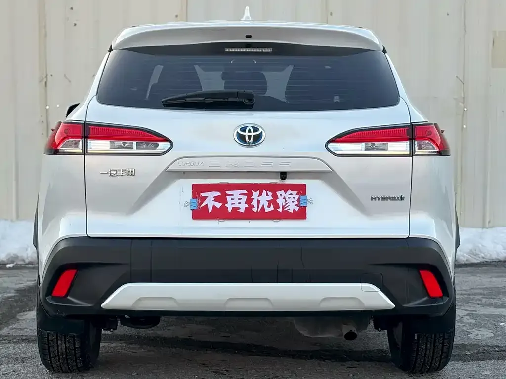 Toyota Corolla Cross — фото 7