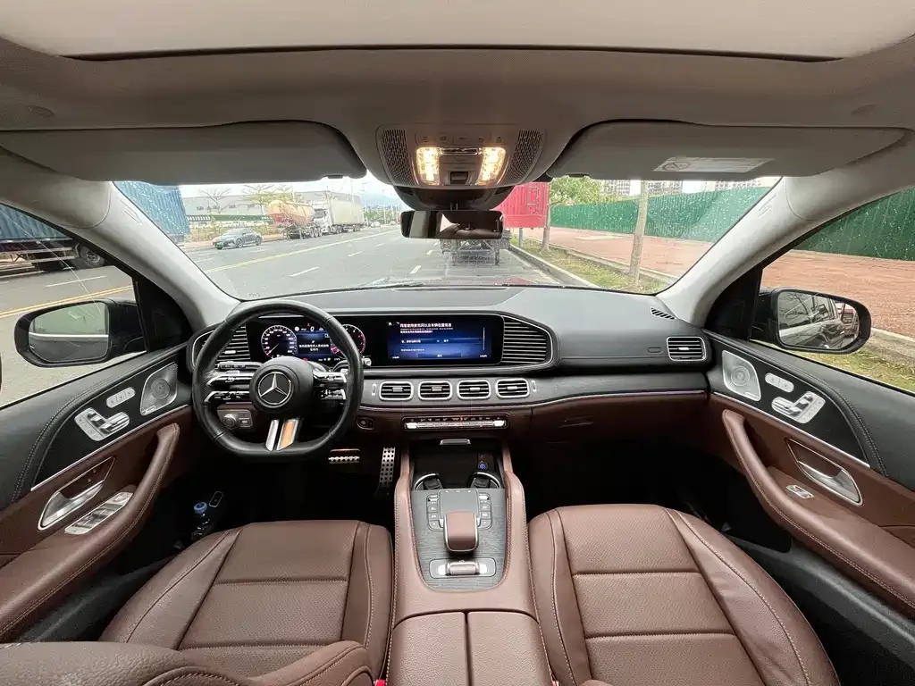 Mercedes-Benz GLS — фото 2