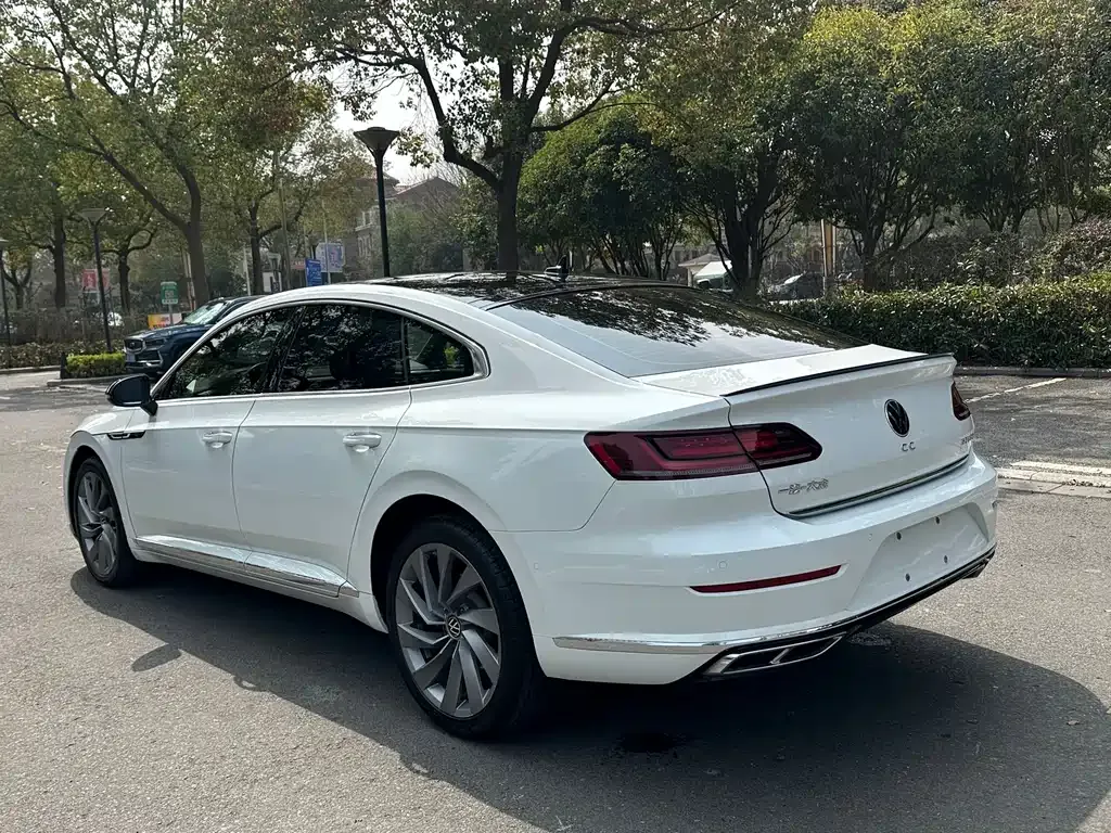 Volkswagen CC — фото 3