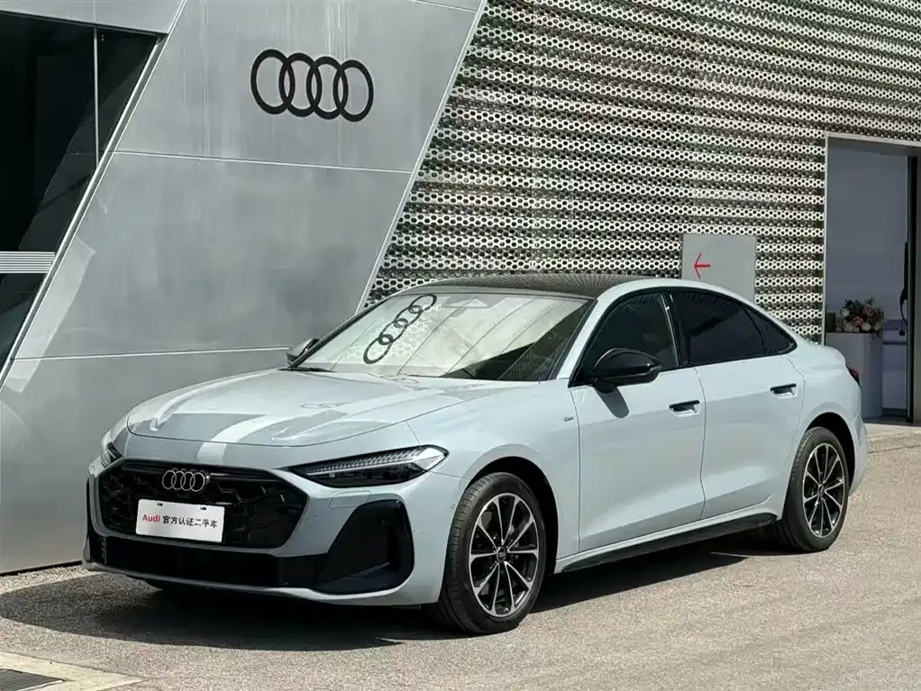 Audi A5L — фото 1