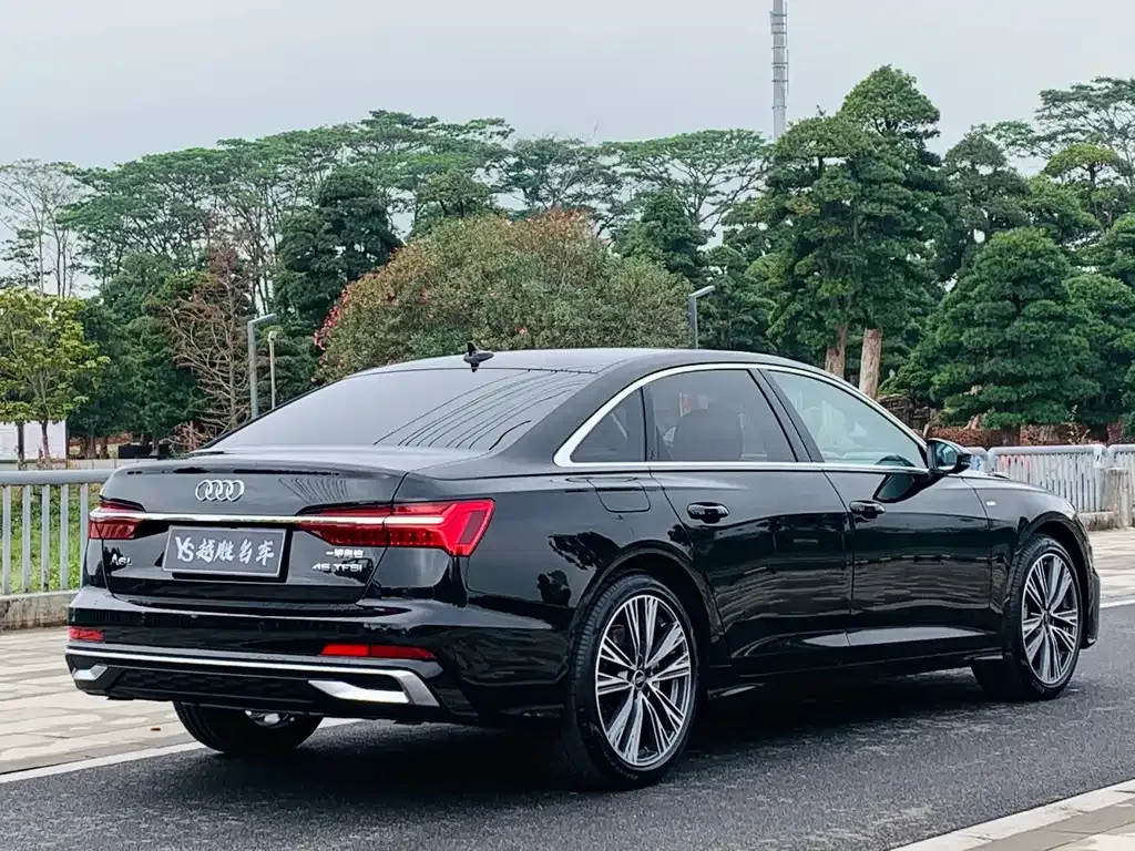 Audi A6L — фото 4
