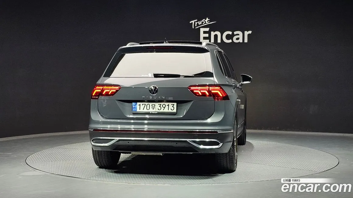 Volkswagen Tiguan — фото 10