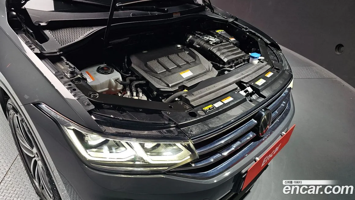 Volkswagen Tiguan — фото 9