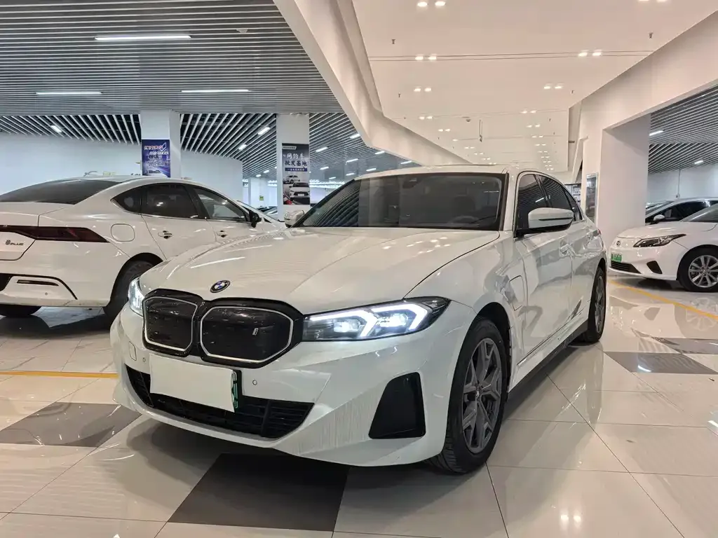BMW i3 — фото 1