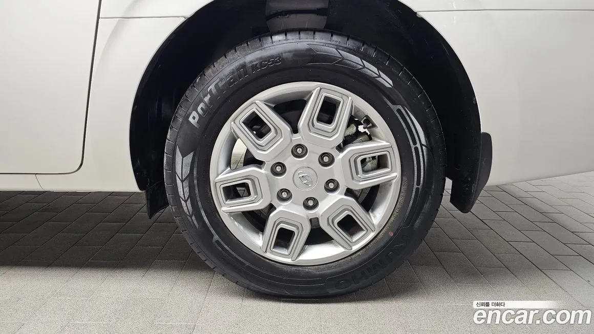 Hyundai Staria — фото 10