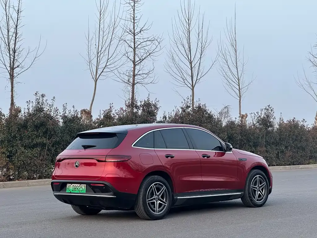 Mercedes-Benz EQC — фото 3