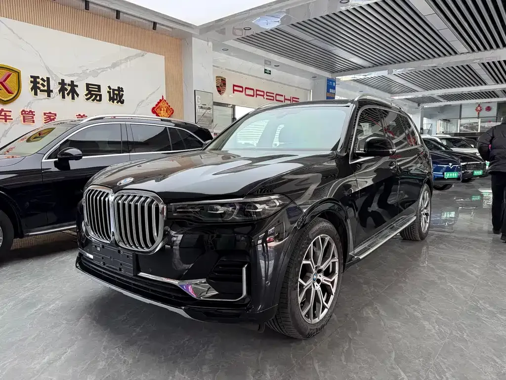 BMW X7 — фото 1