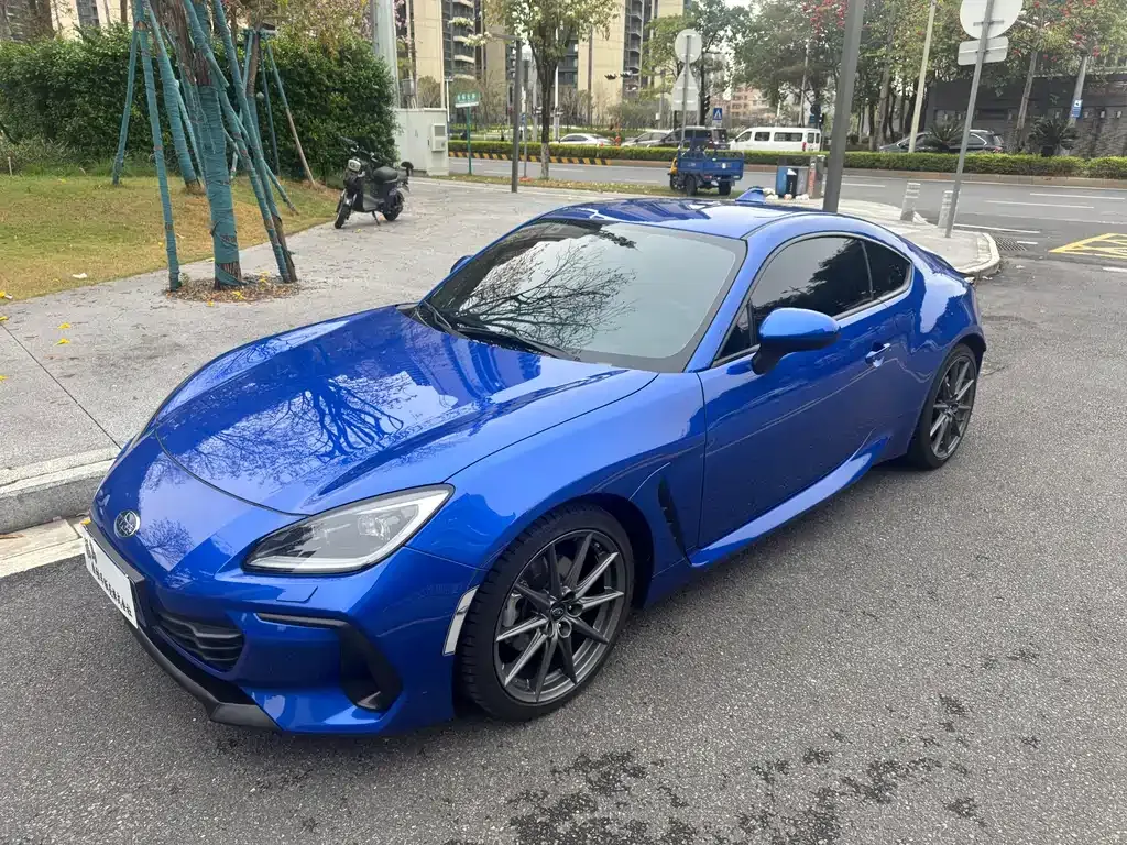 Subaru BRZ — фото 1