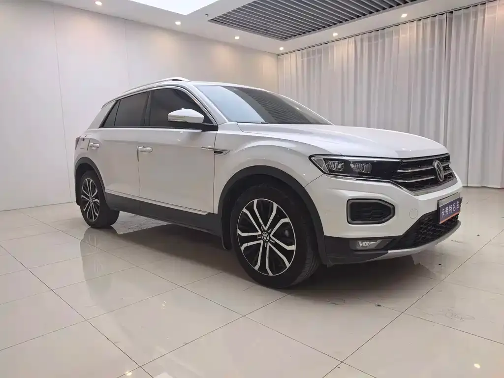 Volkswagen T-Roc — фото 2
