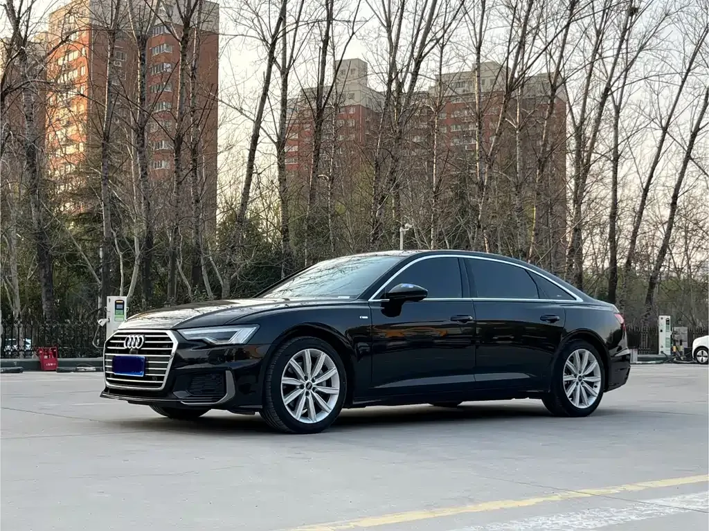 Audi A6L — фото 10