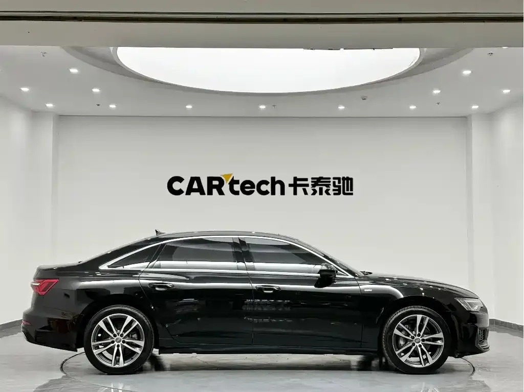 Audi A6L — фото 2