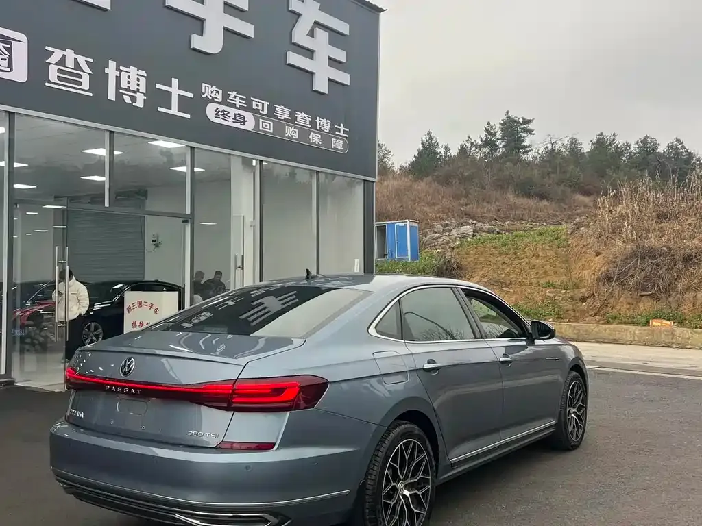 Volkswagen Passat — фото 9