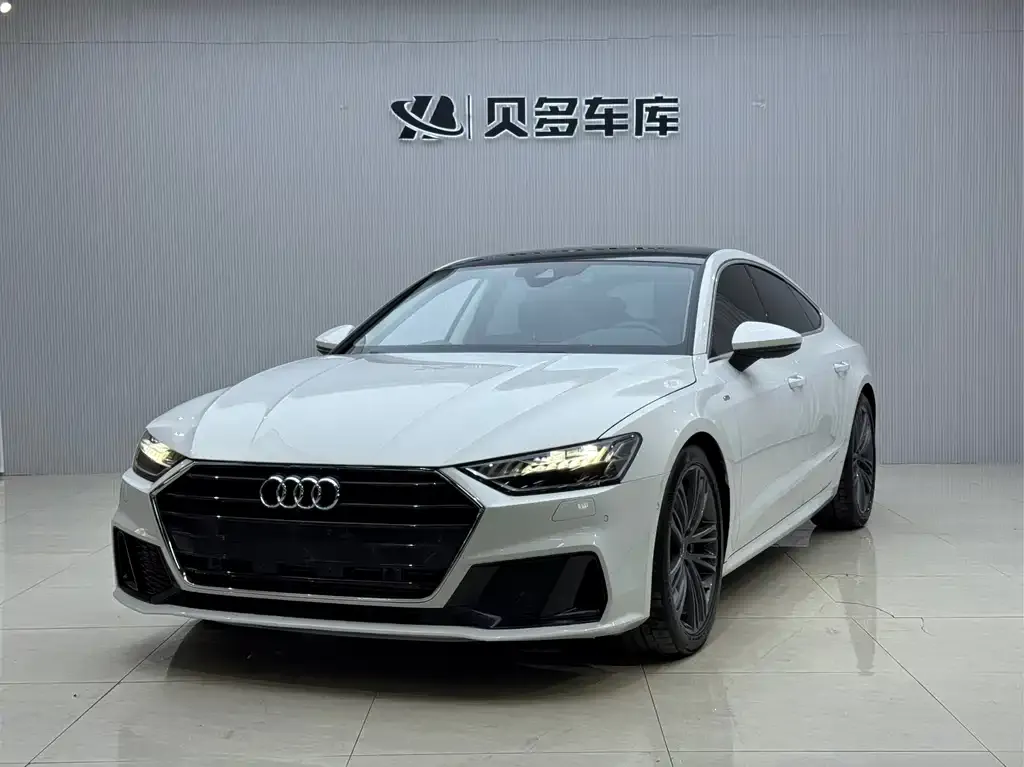Audi A7 — фото 1
