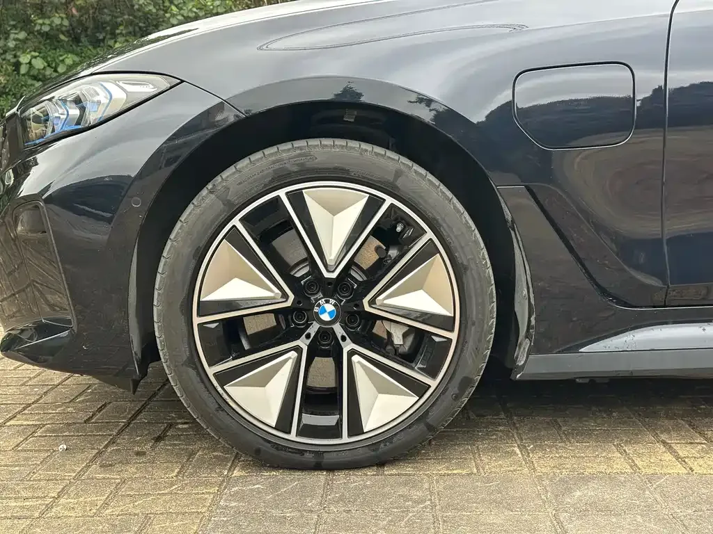 BMW i3 — фото 10