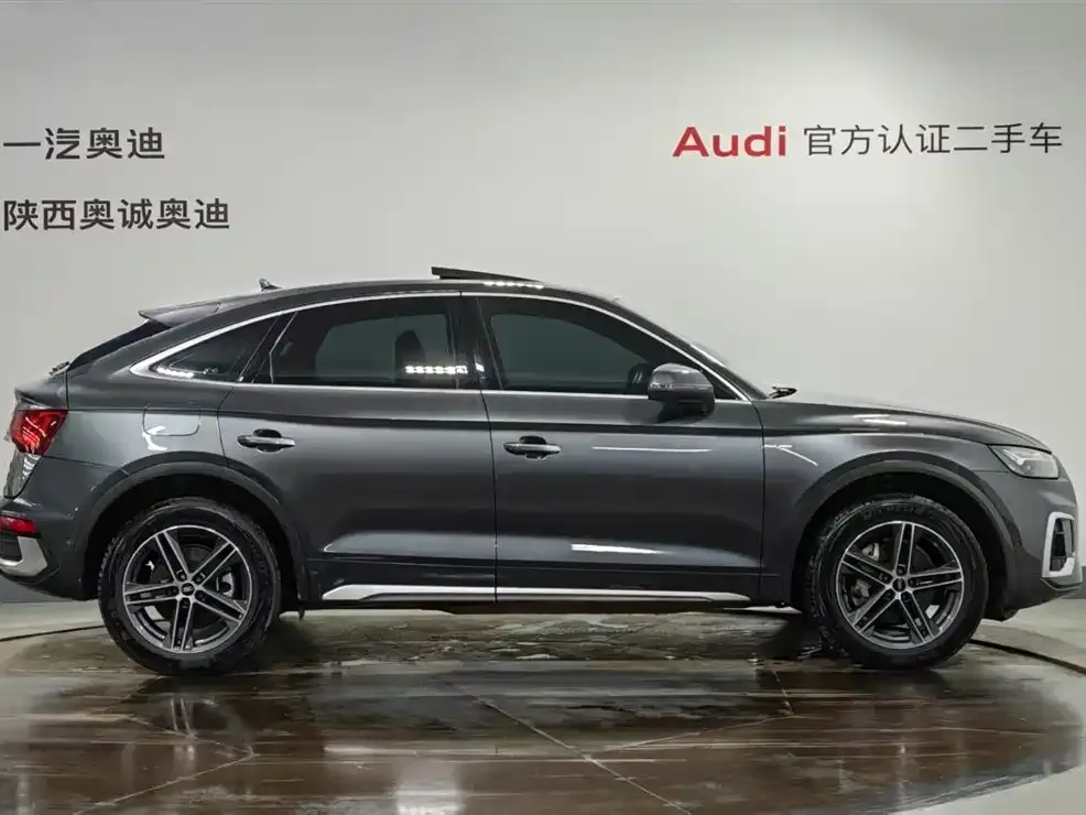 Audi Q5L Sportback — фото 8