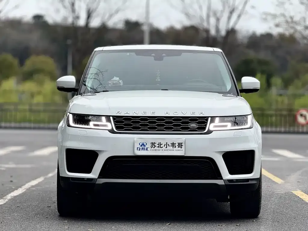 Land Rover Sport — фото 1