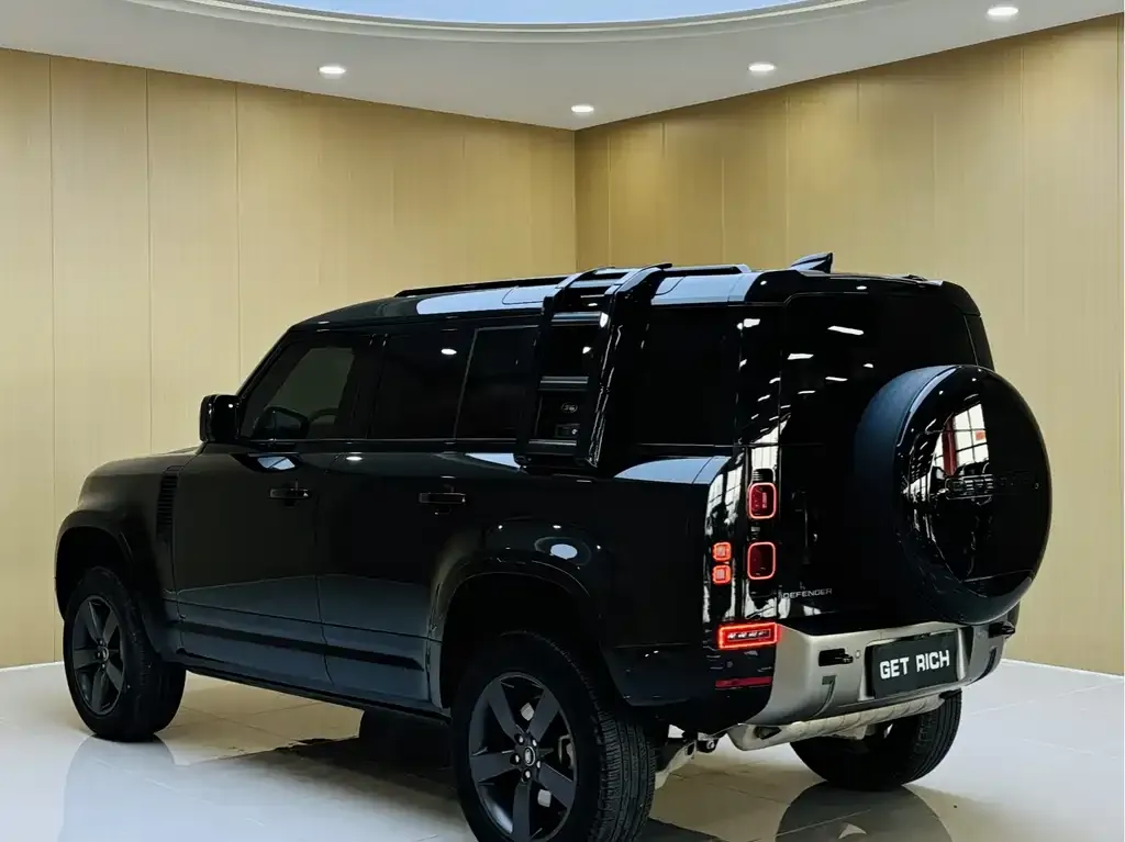 Land Rover Defender — фото 2