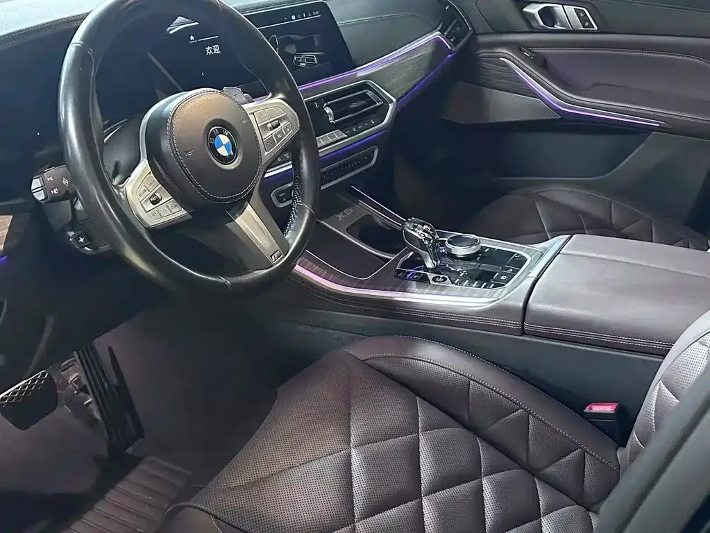 BMW X5 — фото 10