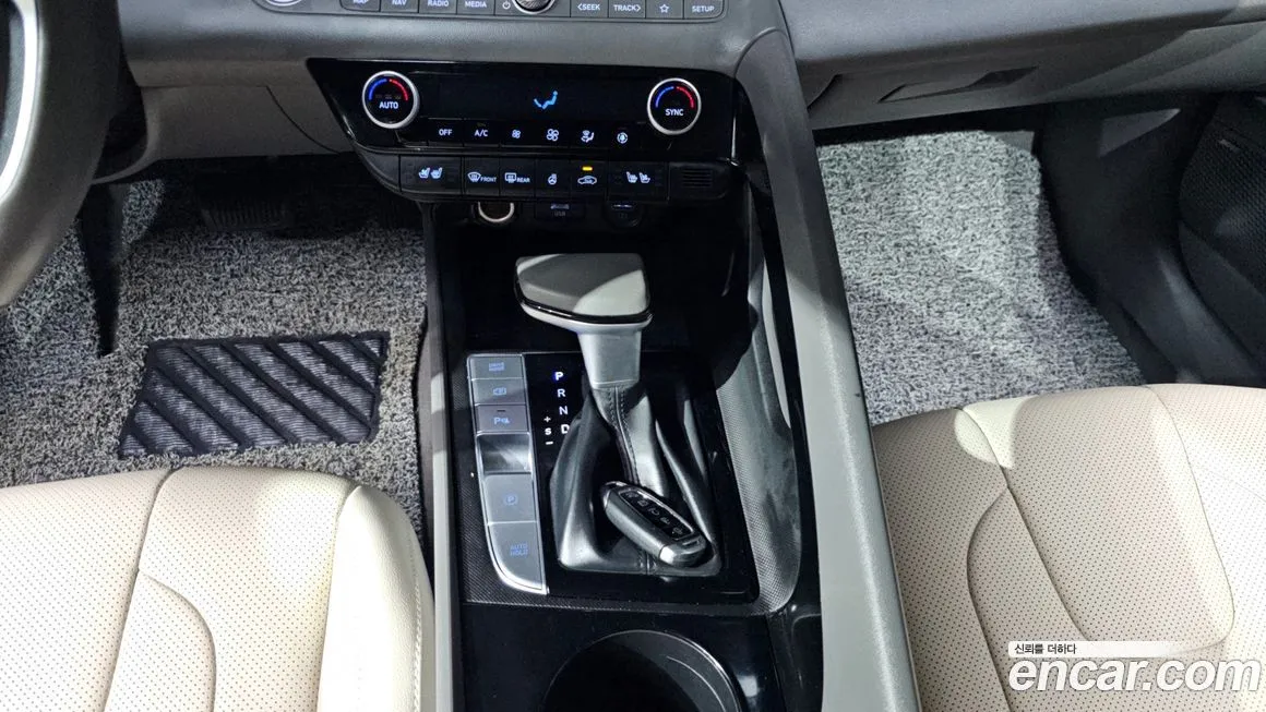 Hyundai AVANTE — фото 4