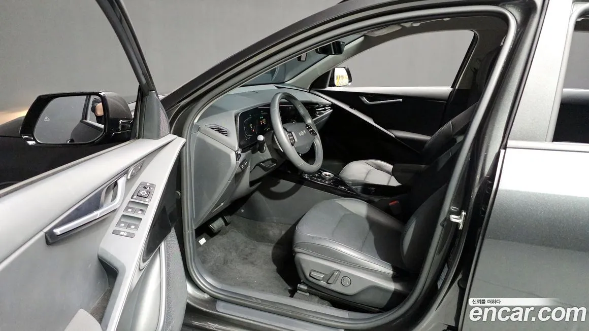 Kia Niro — фото 10