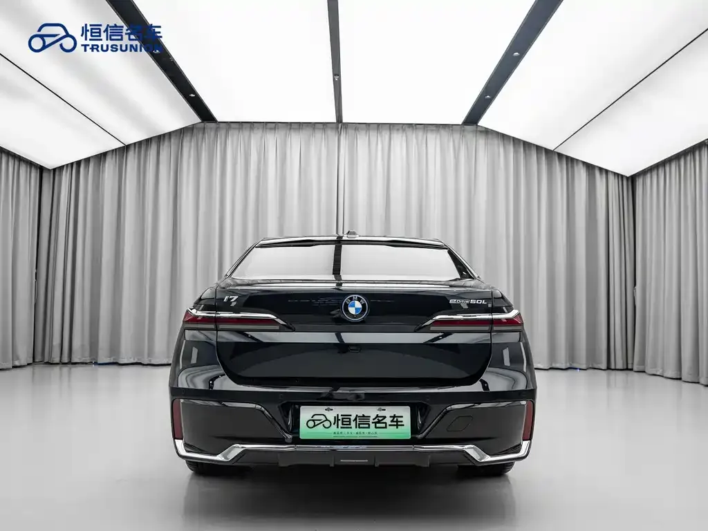 BMW i7 — фото 4