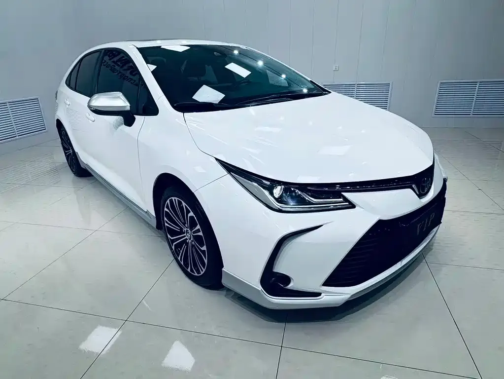 Toyota Corolla — фото 2