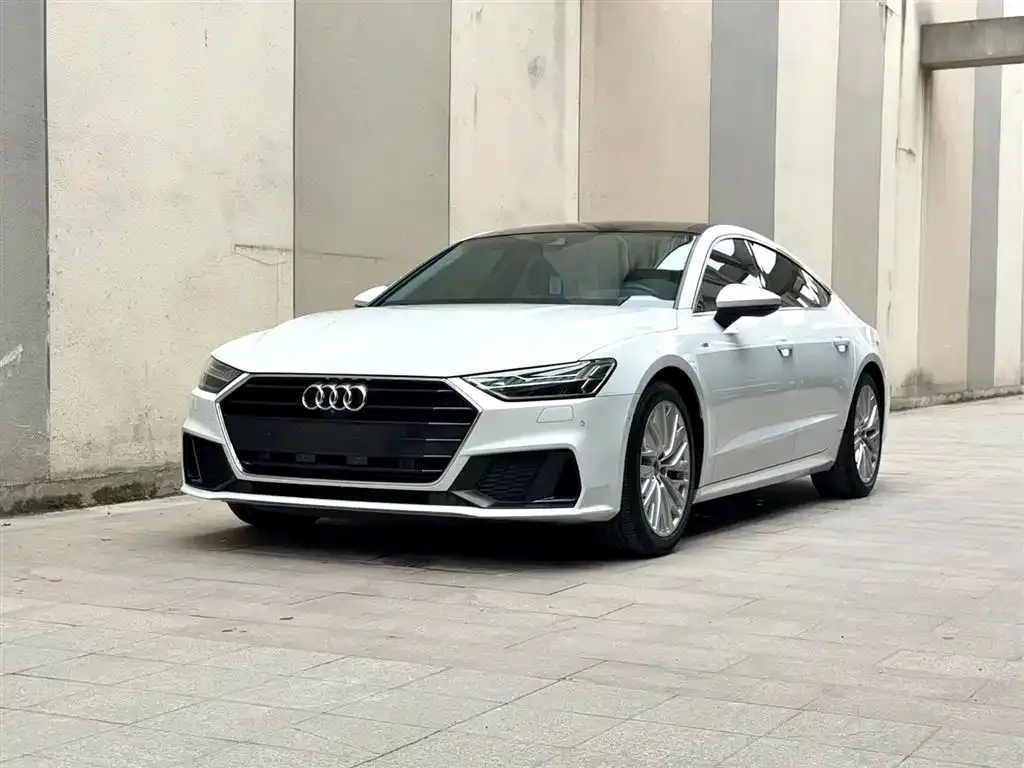 Audi A7 — фото 1