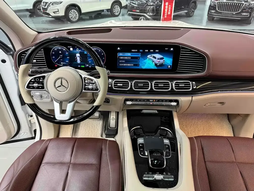 Mercedes-Benz GLS — фото 4