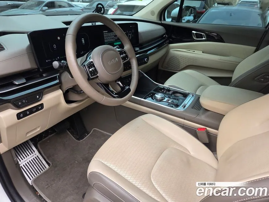 Kia Carnival — фото 10