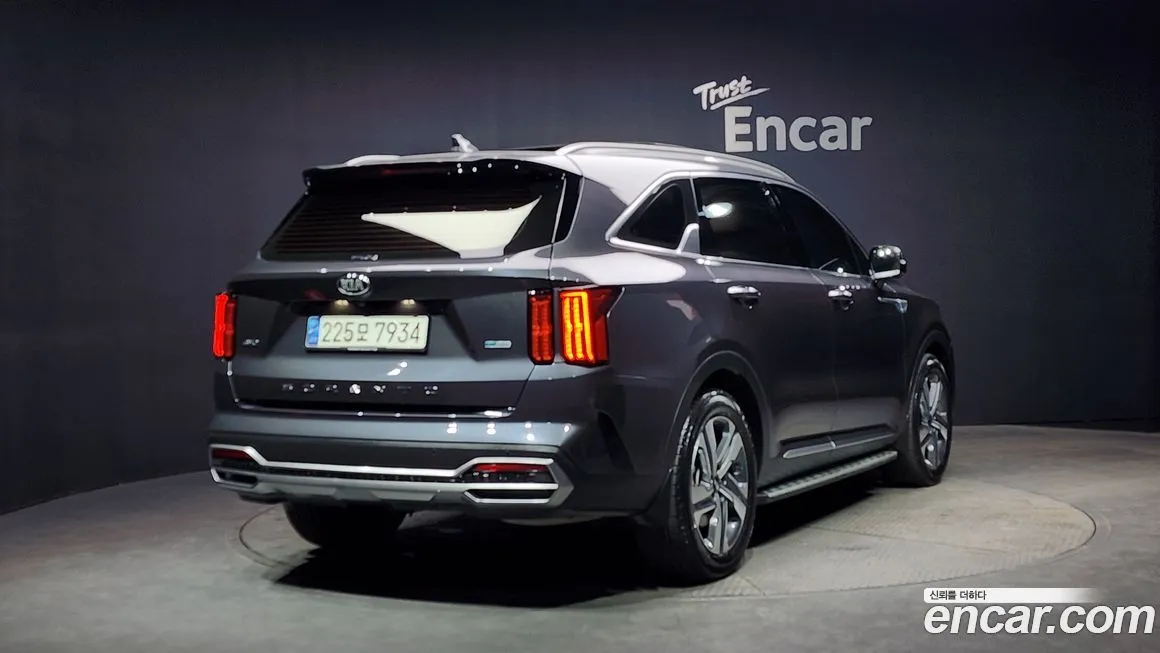 Kia Sorento — фото 4