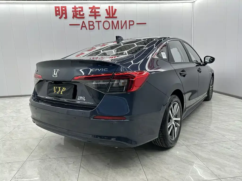 Honda Civic — фото 4