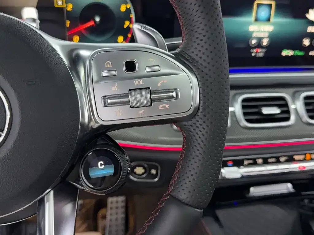 Mercedes-Benz GLE Coupe AMG — фото 10