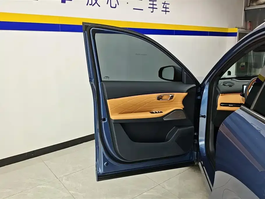Geely 银河星舰7 — фото 7